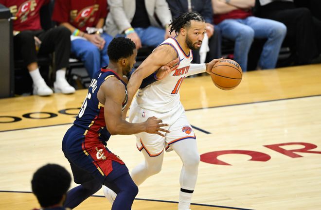 5个后卫怎么去防？真不怪哈登，他也羡慕布伦森！骑士要拆队了