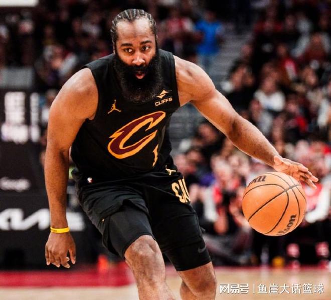 骑士2-2猛龙！米切尔承认一事实，阿特金森对哈登表态成重中之重