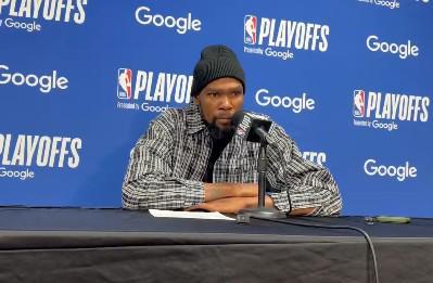 杜兰特：火箭在其他方面都占优势，但湖人就是笃定我们投不进