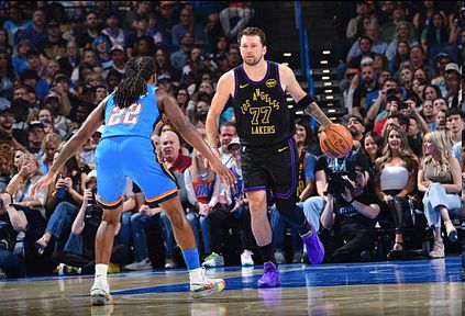 湖人惨败43分创13大辣眼纪录：队史第7失利分差+老詹最惨战役之一