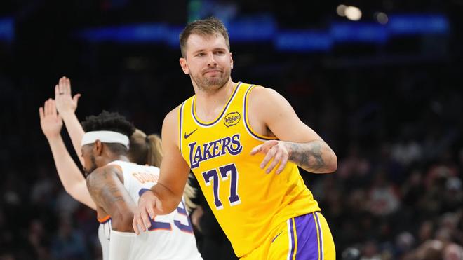 NBA常规赛数据王：东契奇得分王，约基奇领跑篮板助攻