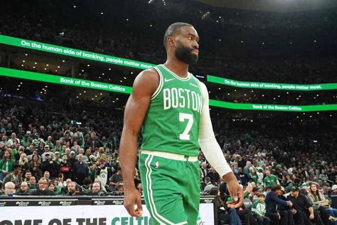 花7.15亿组三巨头，季后赛首秀输32分，难怪哈登要离开你们