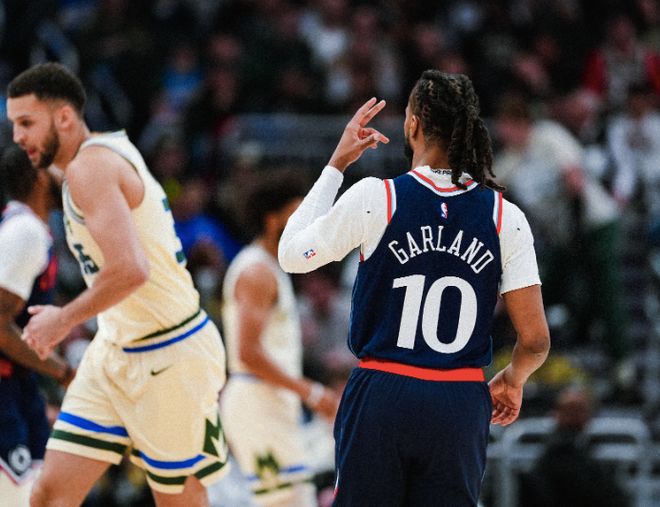 14分完胜！快船5连胜坐稳第八：伦纳德乐开花，两大帮手齐爆发