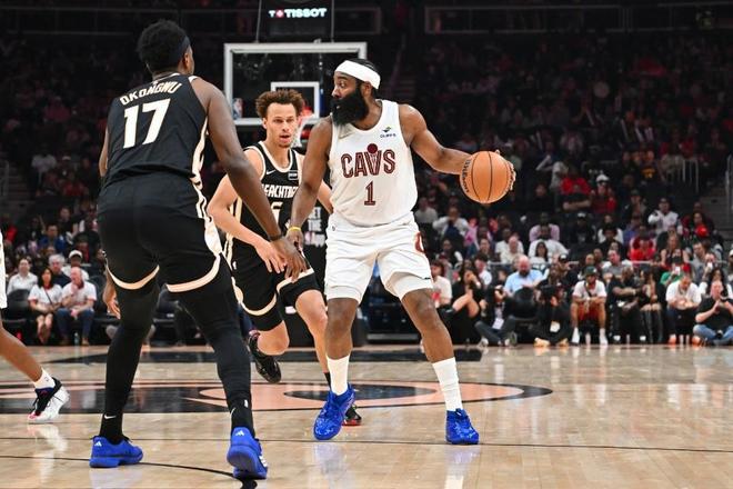 锁定季后赛！老鹰大胜送骑士锁定第四 哈登10000罚球里程碑