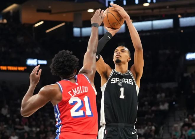 拿5522万顶薪，我要出场，我非常生气！昔日MVP逐渐成为水货