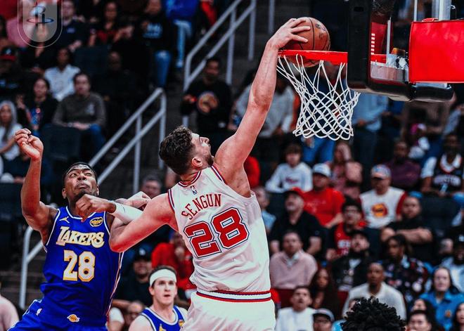 14投13中！詹姆斯30分梦回巅峰！湖人双杀火箭，卢卡40分9板10助