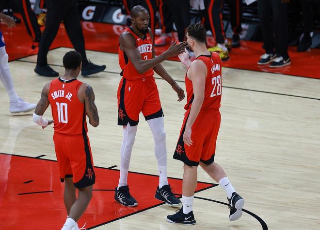 19投仅19分，外加5犯规3失误！火箭队申京赛后放狠话：承诺G2反弹