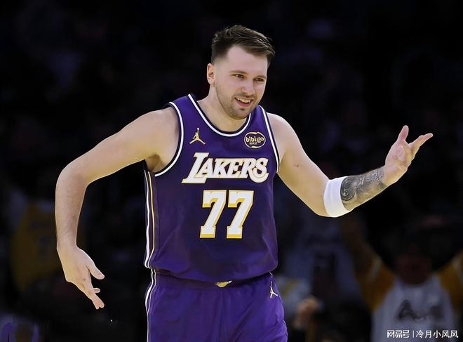 湖人消息：名宿赞东契奇历史前十，勇士再追老詹，战奇才出场更新