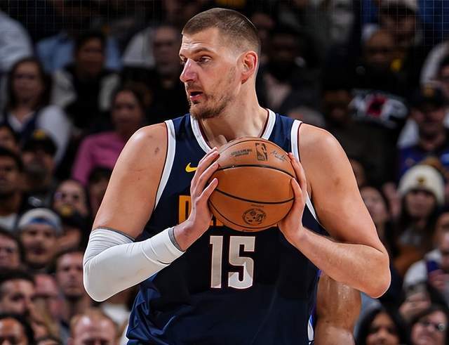 掘金14分逆转爵士，约基奇一数据仅次于威少