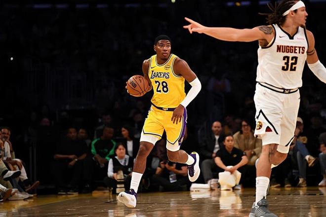 回到替补后效率又下降了！湖人到底该如何安排锋线大将的出场时间