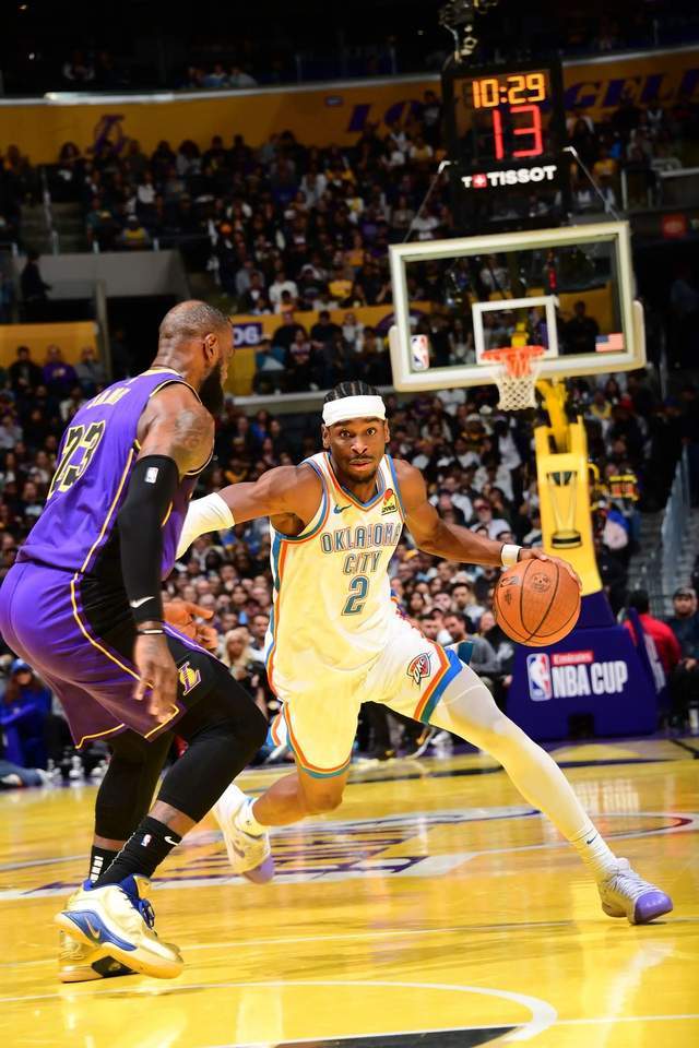 狂屠湖人43分！63胜雷霆是王朝前夜，还是下一个常规赛伪强队？