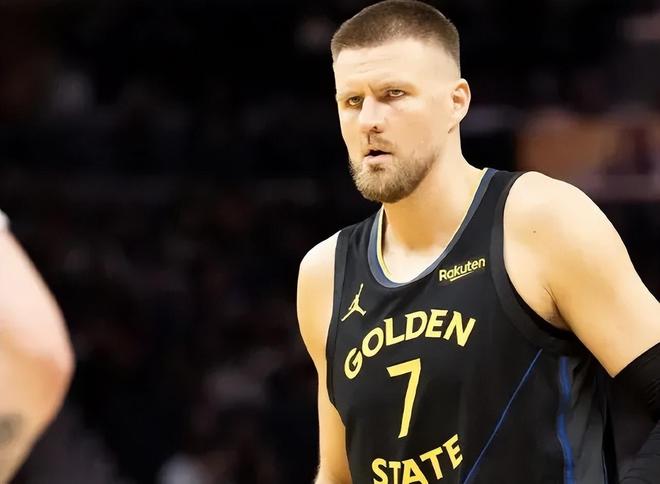 勇士惜败公牛！四替补齐爆，霍福德死顶内线，格林卧底成功！