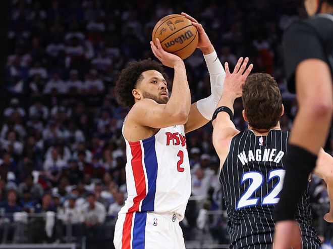 夺冠热门追成1-1，高阶数据却露馅！哈登和骑士一只脚迈进东决