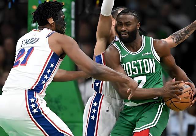 复出战惨败！主场狂嘘！出局已定？真该放弃了？