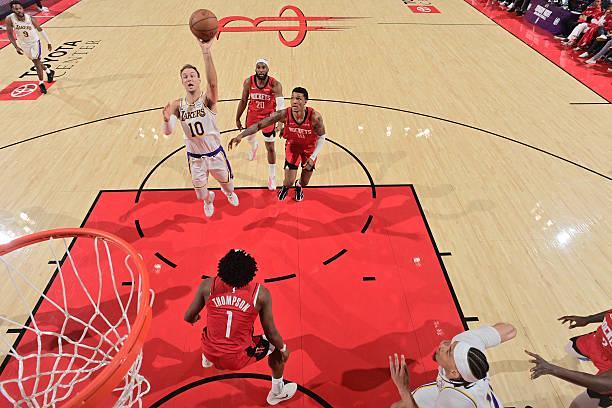 G3和G4的表现都非常一般，湖人先发控卫的表现突然间出现下滑了？