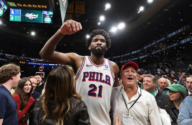 NBA季后赛｜44年来首次淘汰绿军 76人与恩比德相互成就