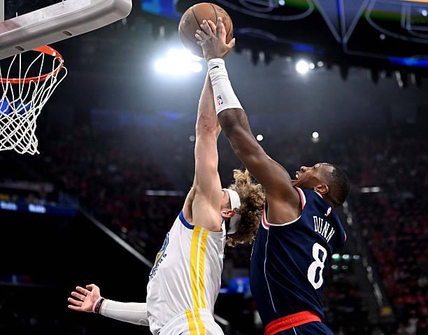 又能防守又能传球，快船后场大闸不应该为这场附加赛失利而背锅？