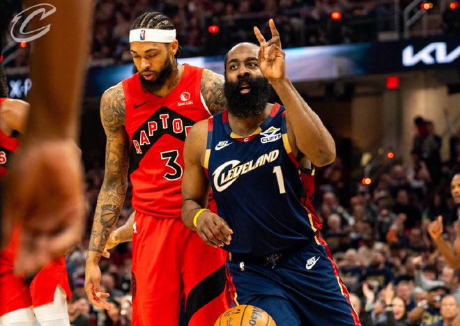 季后赛首组2-0！哈登28分5断迎里程碑，骑士轻取猛龙，米切尔30分