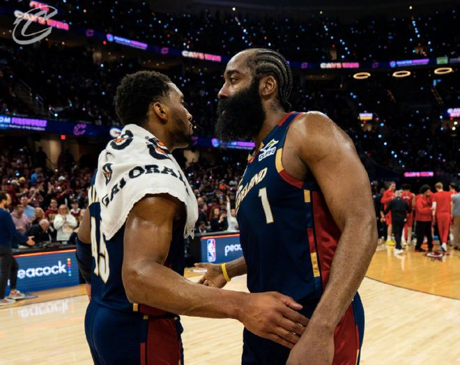 骑士客场全力出击！哈登米切尔状态火热，力争3-0提前拿赛点