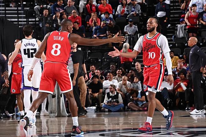 打国王竟然直接哑火了！快船后场大闸的表现令人有些担心？