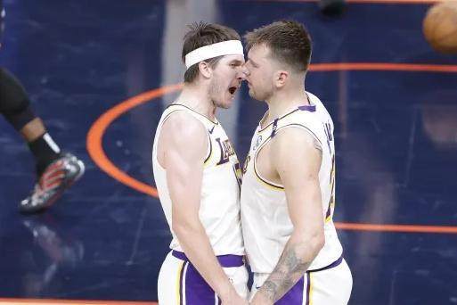 东契奇有望G4后复出 里夫斯确定缺席首轮系列赛