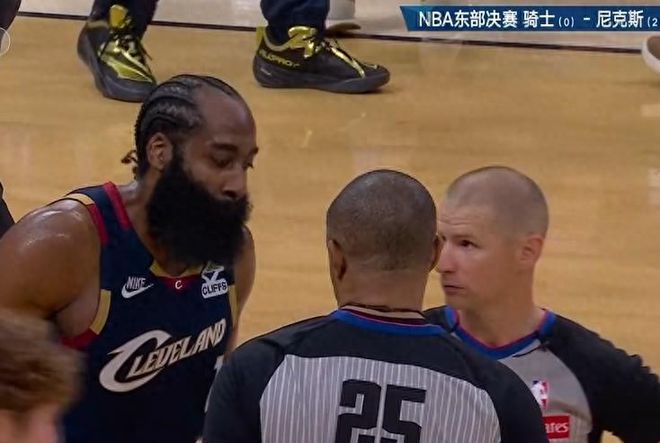 东决G3！主场骑士依旧被尼克斯压着打，哈登尽力，G1被逆转太伤了