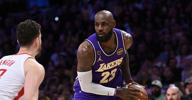 连续两场错失赛点 詹姆斯：我们没有太多时间去纠结这件事