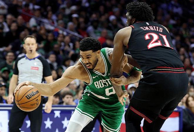 爆冷16分惨败！76人复仇绿军，恩比德33+8梦回巅峰，双探花46分