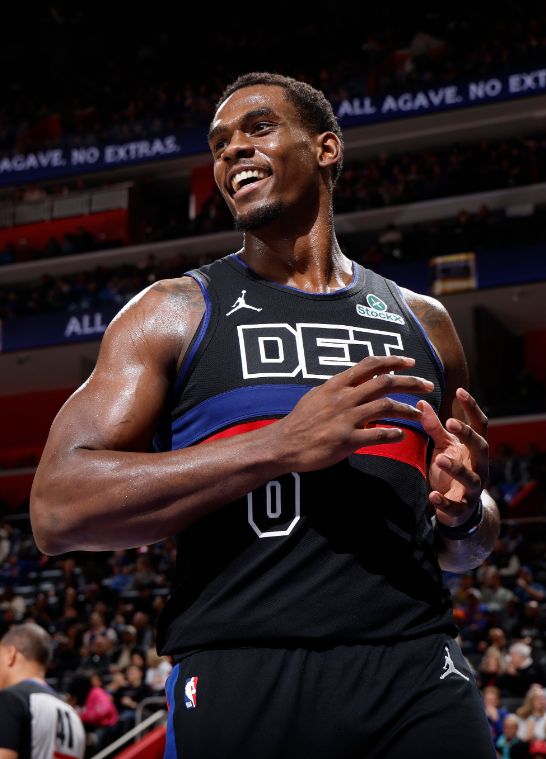 波神伤退追梦0分4失误，落选秀22+7+8杜伦肆虐内线，活塞双杀勇士