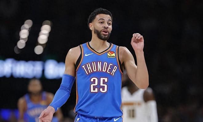0:3！防守端是黑洞，三分命中率仅21%，就这表现还想要2.5亿合同