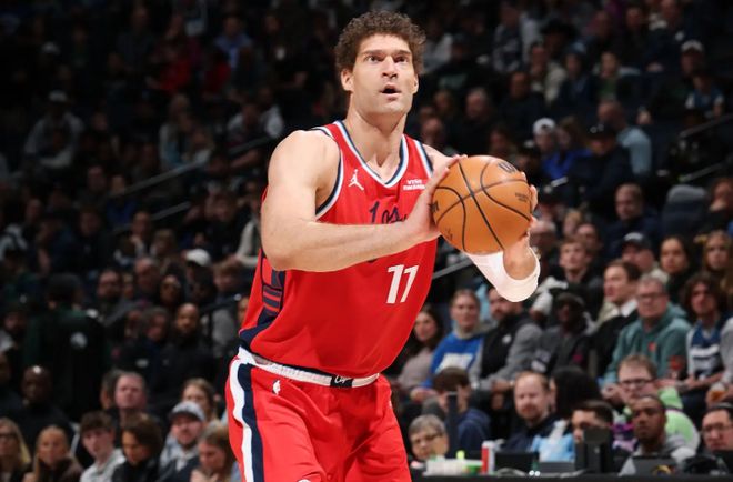 被国王内线各种打爆！快船对于内线老将的使用方式存在巨大的问题