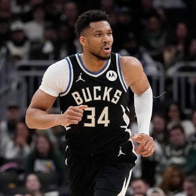 NBA东西部前十全出炉：榜首之争激烈 雄鹿领衔十队无缘季后赛