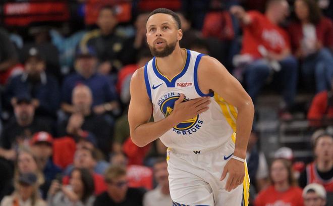 勇士被太阳淘汰！看看媒体专家怎么说，罪魁祸首不是库里，而是他