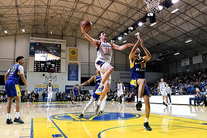 有效限制了杨瀚森！快船二队内线新秀在防守端的进步非常明显？