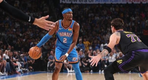 MVP级发挥，亚历山大三节打卡&25中12高效砍28分7板7助