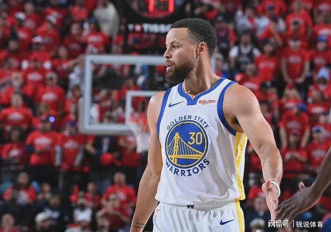 勇士休赛期生死抉择！4大核心续约悬了，科尔去留定王朝命运