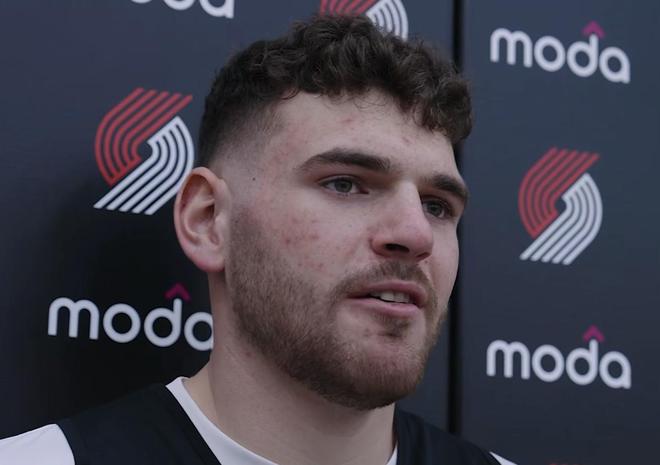 克林根：文班是最难防守的球员之一，要尽可能让他打得不舒服