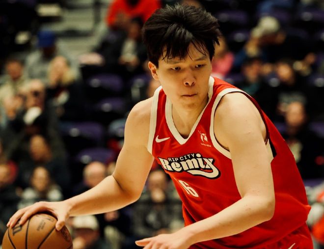 杨瀚森13+7+2+3帽5失误5犯规 难阻混音惜败湖人吞3连败