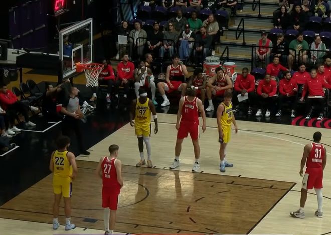 杨瀚森8+3+3，随队加时掀翻联盟第一！终结对手12连胜，乐福28分