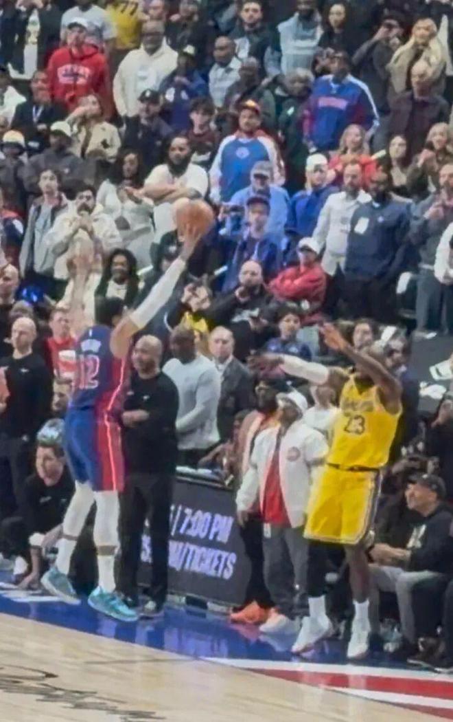 东詹杜50分4连胜！西詹杜空砍52分！湖人无缘西部第1！