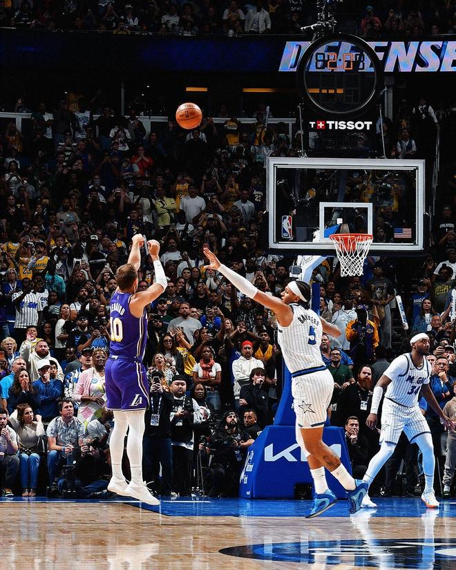 近7战三分仅18中6啊！看到肯纳德投进绝杀，才懂克内克特缺了什么