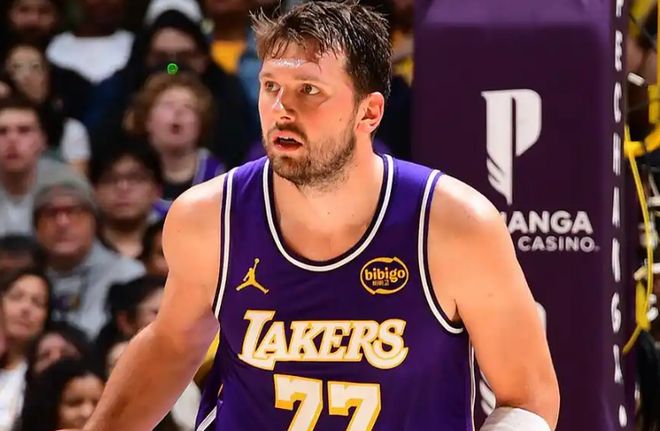 湖人127-113战胜骑士 球员评价：4人优秀，3人及格，2人低迷