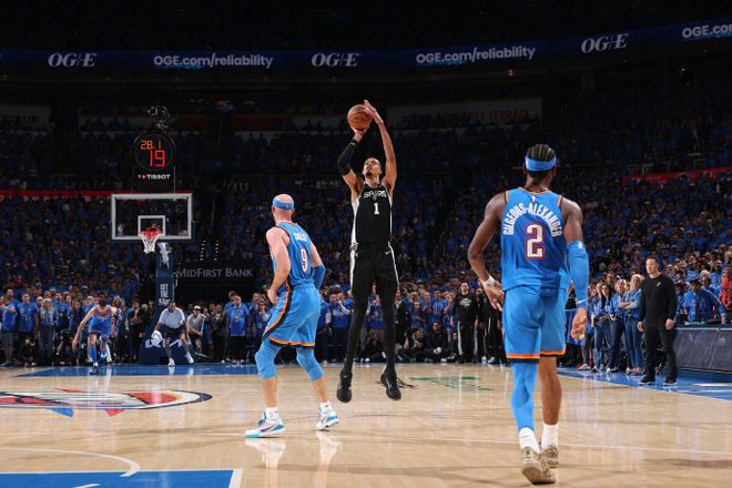 文班亚马狂轰41分24篮板创多项神迹：NBA历史第一人+比肩马刺名宿