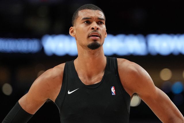 文班G4出战成疑！主帅确认仍在脑震荡保护协议：他正争取早日回归