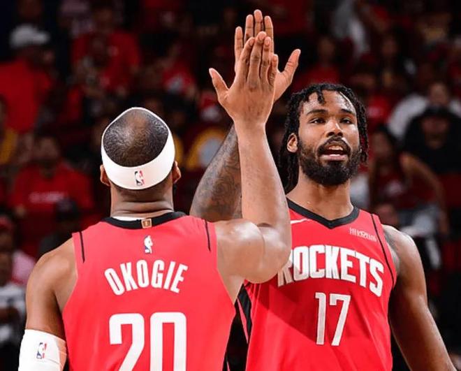 火箭新替补三人组真好用！合砍18分，攻守兼备，上场能巩固住优势