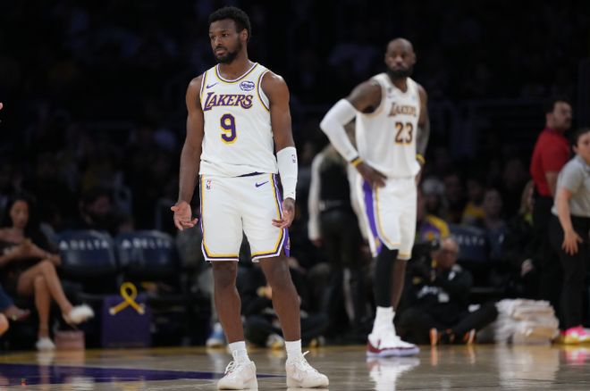 神同步！詹姆斯父子均只命中两球 布朗尼5+2+4创4项纪录该夸