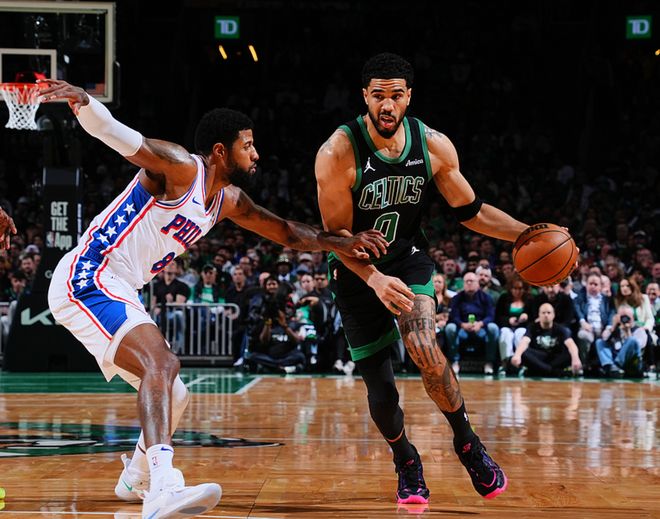 逆转！恩比德33+8，塔图姆24+16，乔治立大功，不愧是顶薪球员