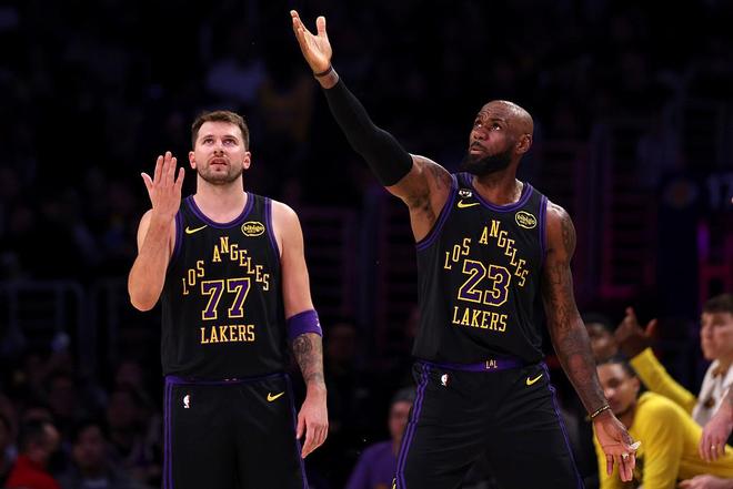 湖人队常规赛数据：投篮命中率50.2%全联盟第一，得分第11失分第12