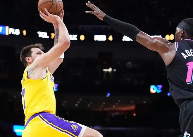 阿德巴约谈东契奇60分：大家都看到了，想得80分可不容易