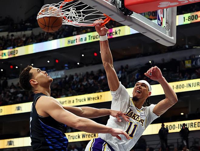 得分能力竟然不错！接下来对于湖人替补中锋是证明实力的绝佳机会